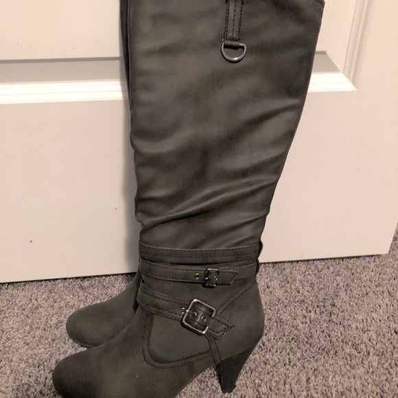 Women’s Knee High Boots from Tootsies  - NEW - Picture 4 of 7